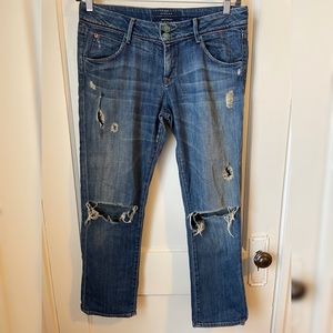HUDSON Low Rise Distress relaxed fit jeans size 29